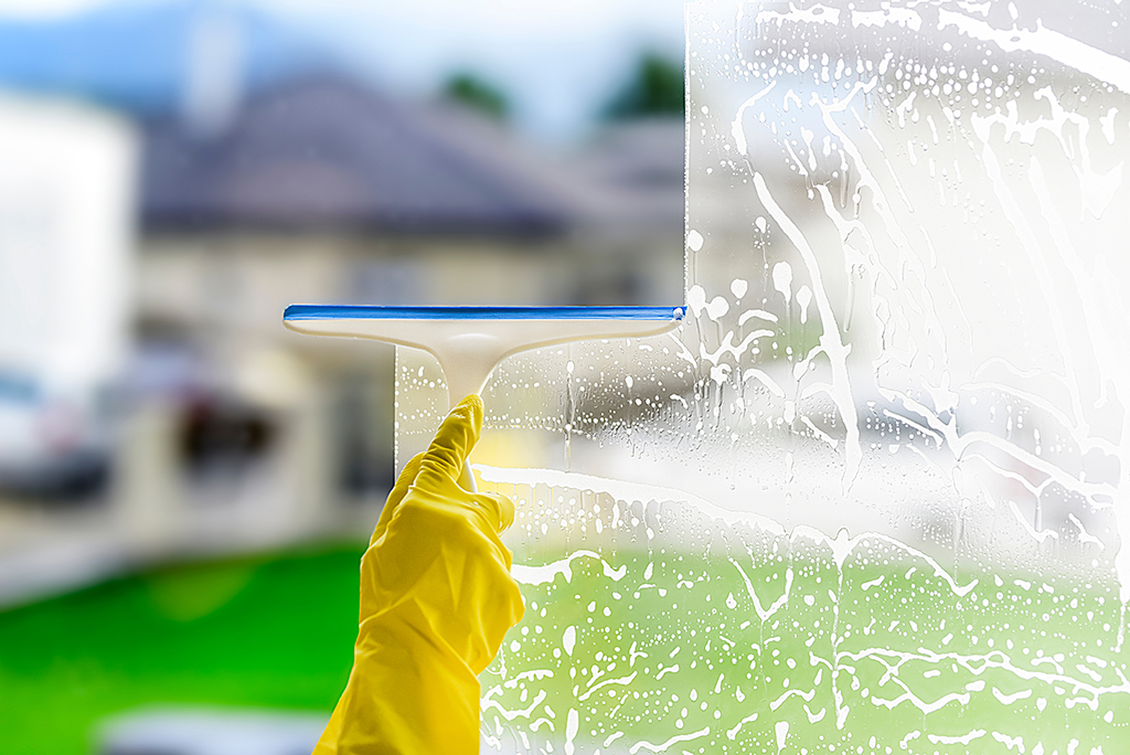 How To Clean Your New Windows | Oahu, HI
