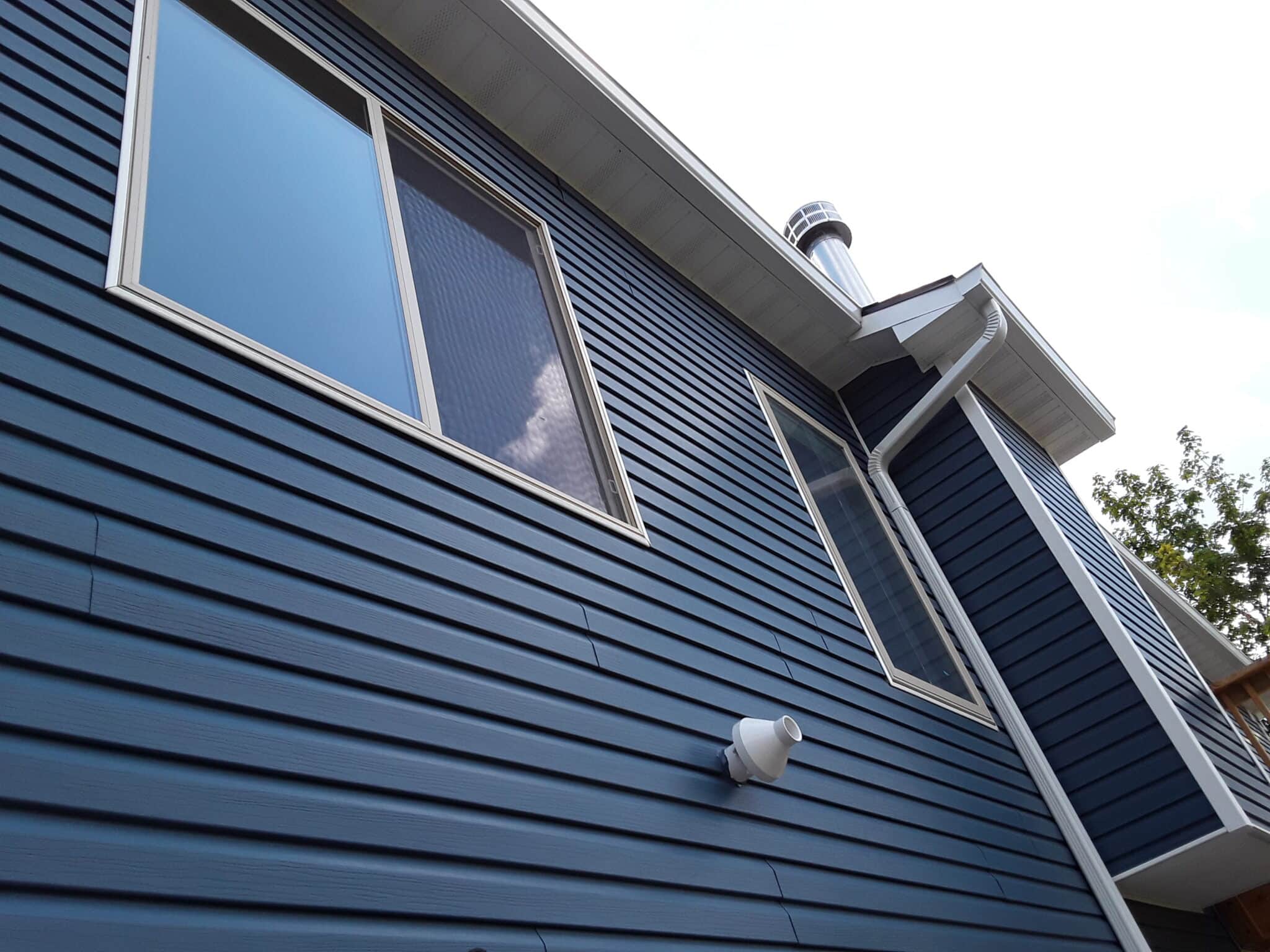 Vinyl Siding Installation That Beats Salt Air