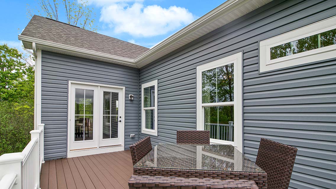 Window and Siding Colors That Enhance Curb Appeal